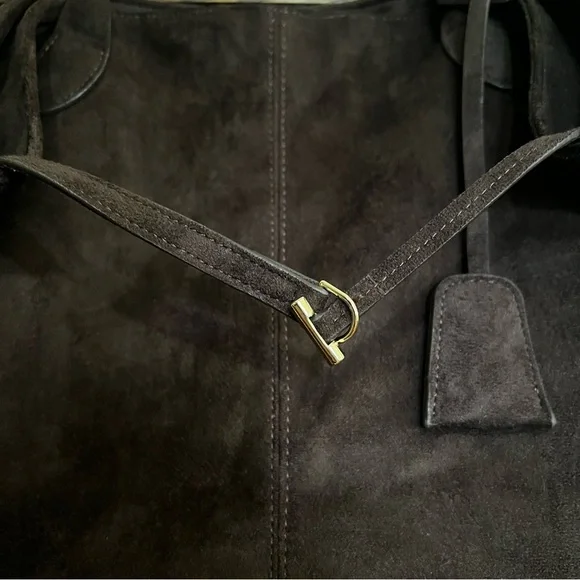 Viral Chocolate Brown Tote Bag - Picture 4 of 6